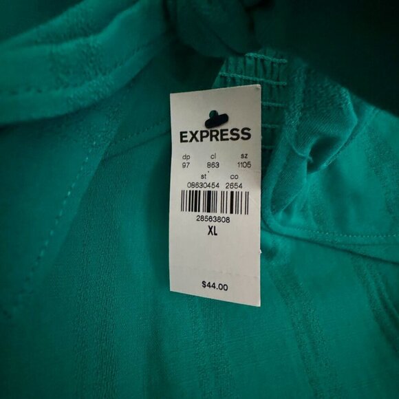 Express Green Ruffle Strap Crop Top – Size XL - Picture 6 of 6